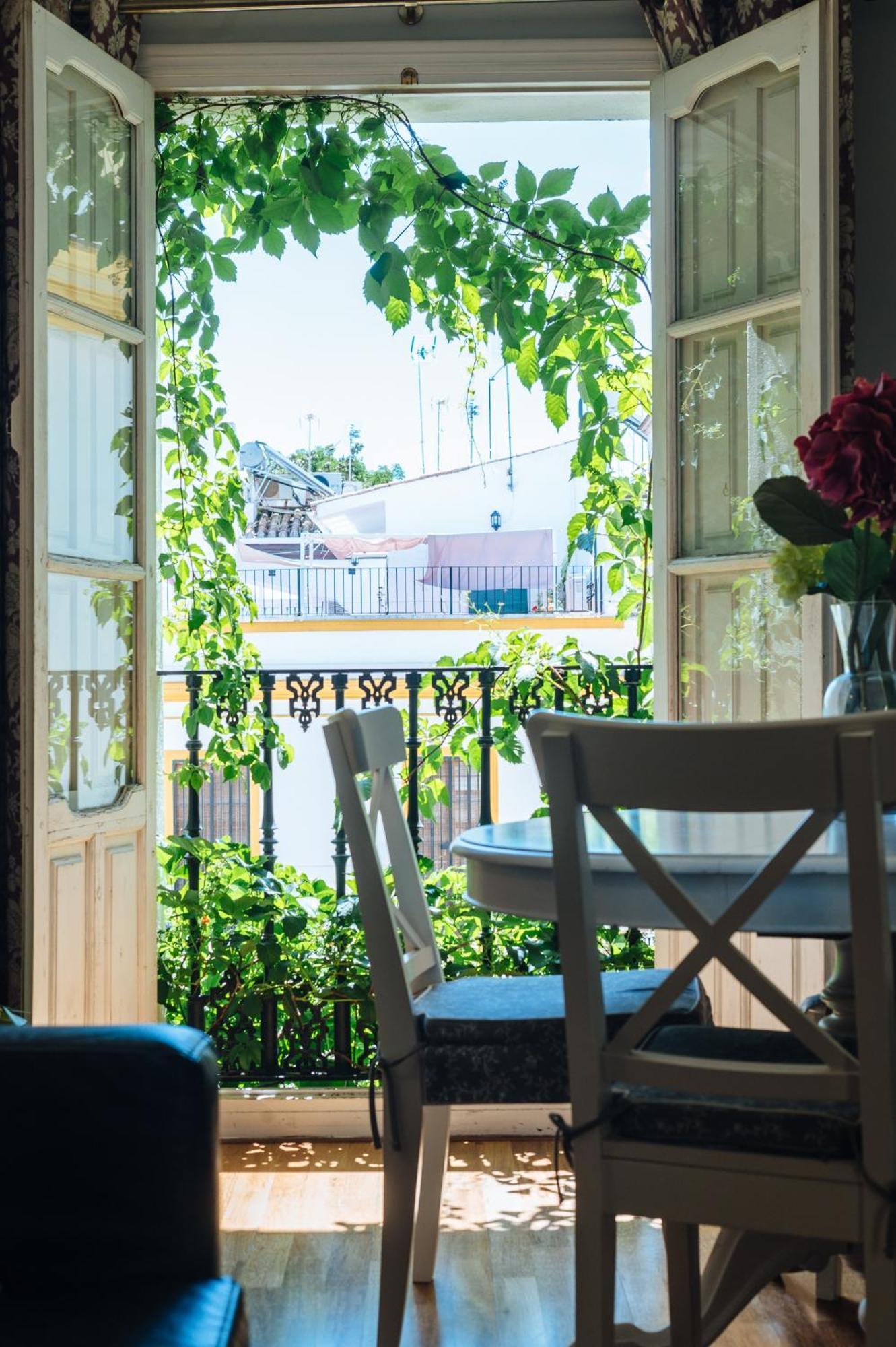 Novalia Home Suite Sevilla Buitenkant foto